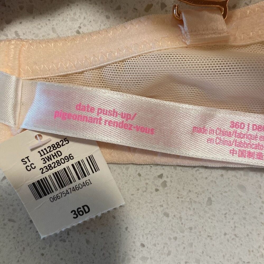 Victoria’s Secret push-up bra size 36D - Picture 6 of 9